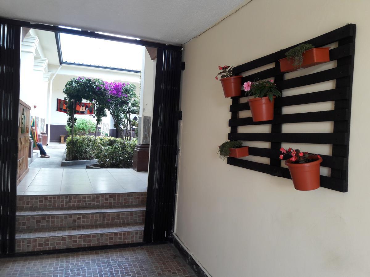 The Backpacker Hostal Ibarra Ngoại thất bức ảnh